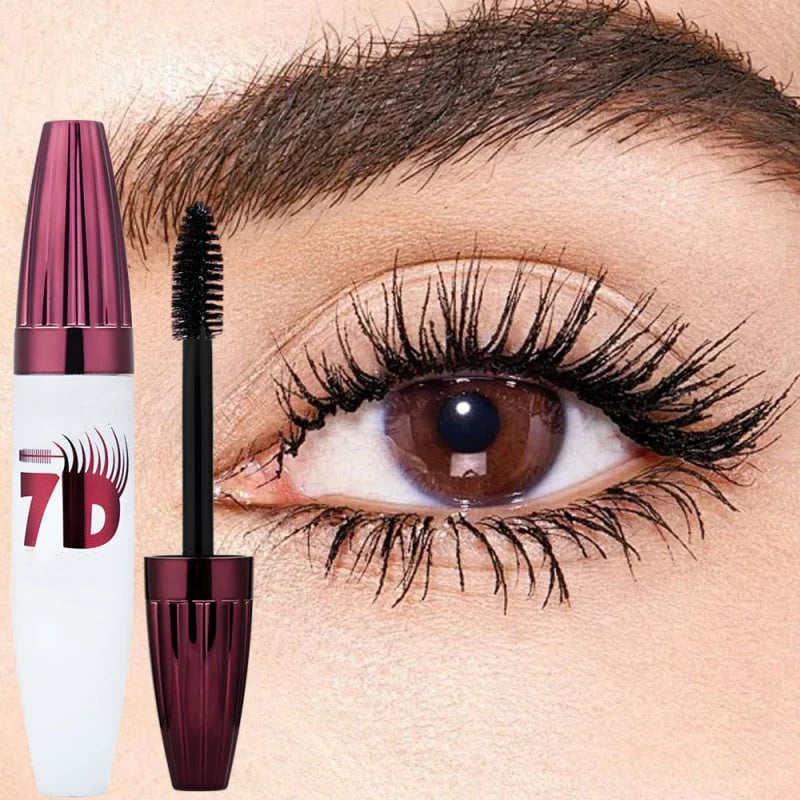 Smudge-Proof Curling & Lengthening Mascara - Image 6